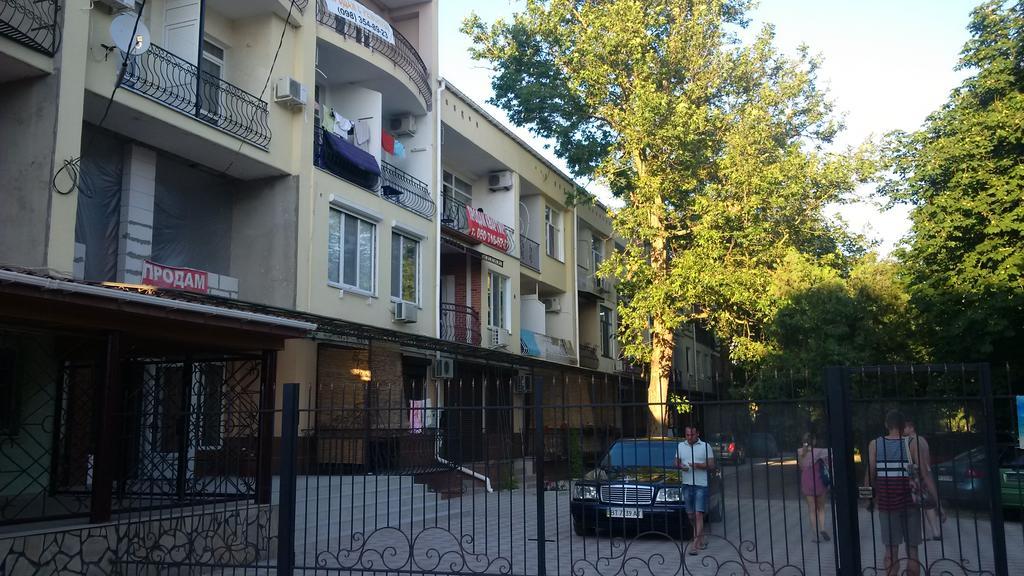 Hotel Complex Arkadiya Zaliznyi Port Luaran gambar
